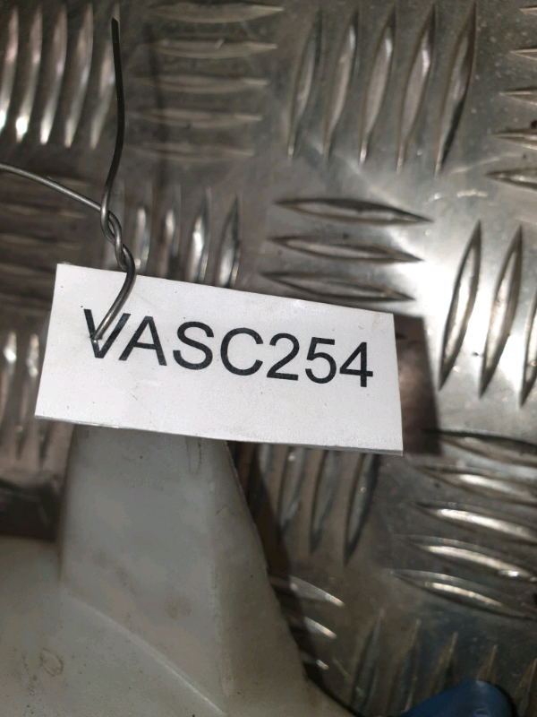 Vaschetta tergicristalli Skoda Roomster 1.9 tdi &#039; 2010&#039; VASC254