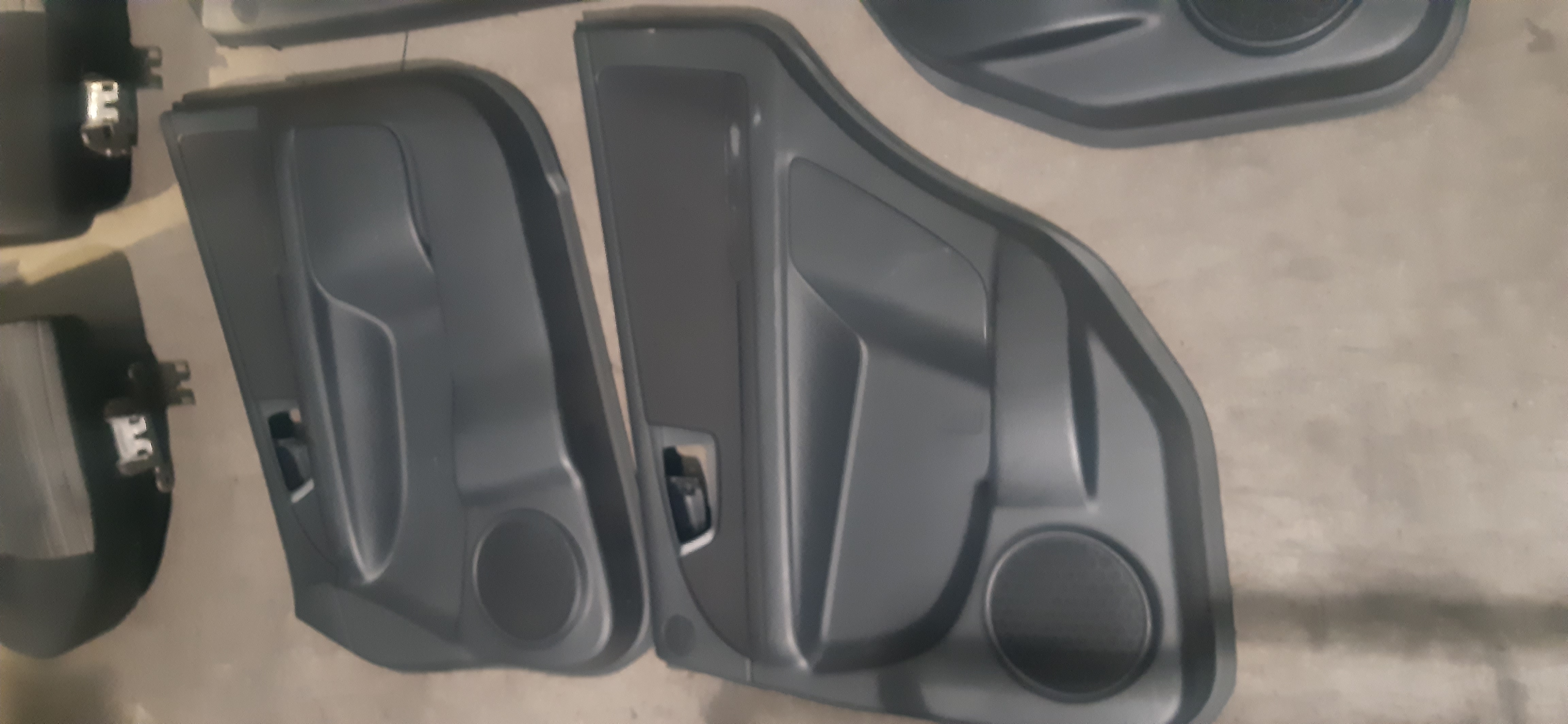 Interno in tessuto nero e grigio chiaro con pannelli Fiat 16 2.0MJ 2013 5P